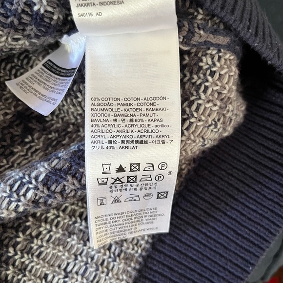 Levi’s Classic Fair Isle Holiday Sweater Navy Blue White Gray Size M - Picture 5 of 11